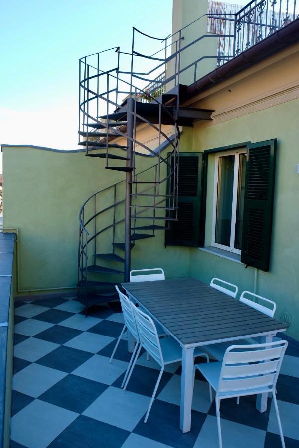 Monolocale Di Pregio Palazzo Dei Rolli Apartment Genoa Exterior photo